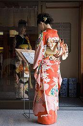 《赛博朋克2077》2.0版与旧版对比 银手更加逼真